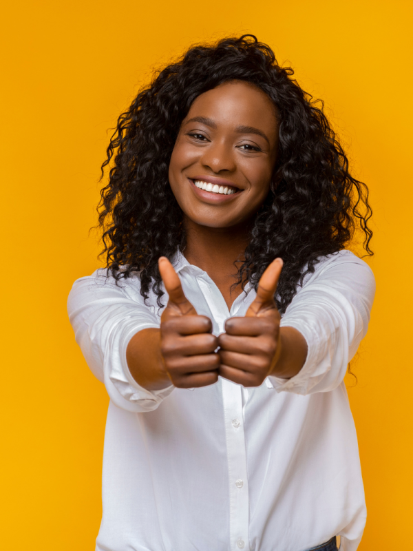 Copy of Copy of Giveaway with Tablet Mockup Instagram Post (600 x 600 px) (1080 x 1080 px) (1)